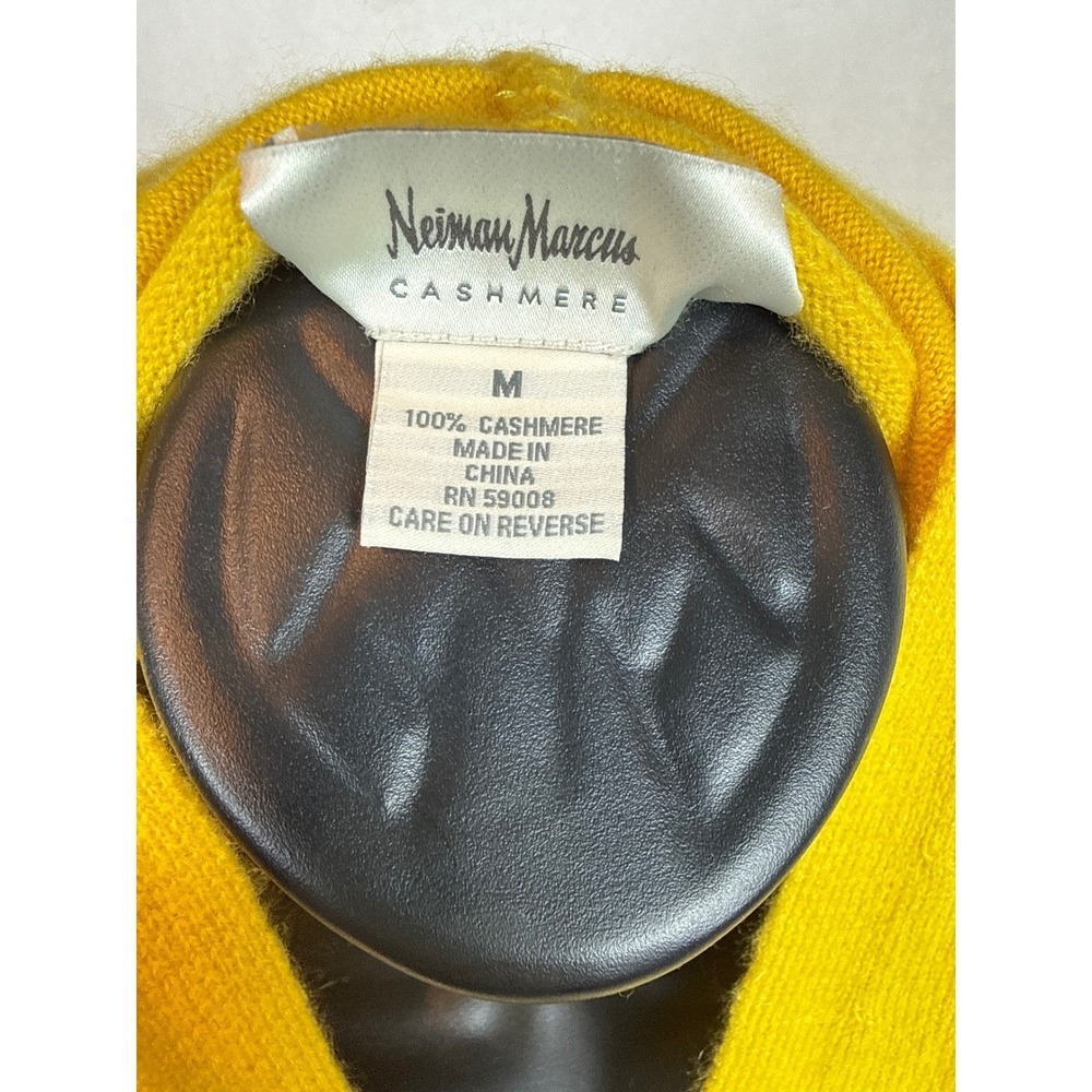 Neiman Marcus Cashmere Sweater Womens Medium Yellow Surplice Wrap V-Neck Knit - Picture 4 of 9